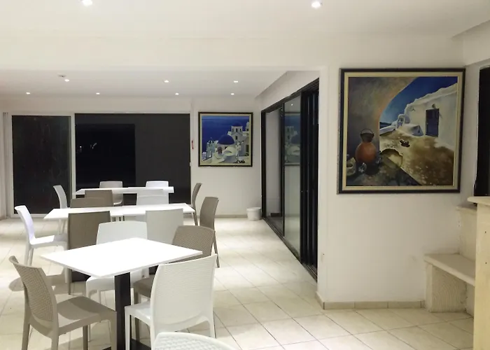 Pambos Napa Rocks - Adults Only 2*