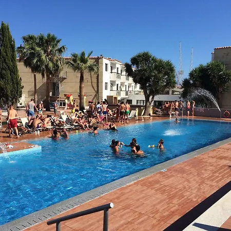 ホテル Pambos Napa Rocks - Adults Only アヤナパ