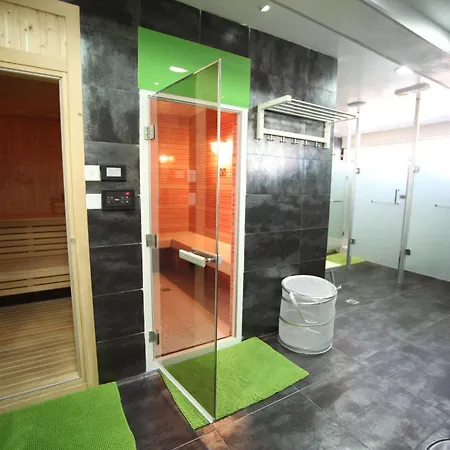 호텔 Pambos Napa Rocks - Adults Only 2*