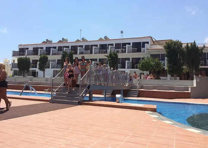 Pambos Napa Rocks - Adults Only Hotel 2*