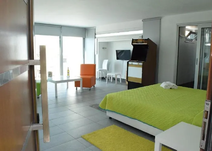 Pambos Napa Rocks - Adults Only Hotell 2*